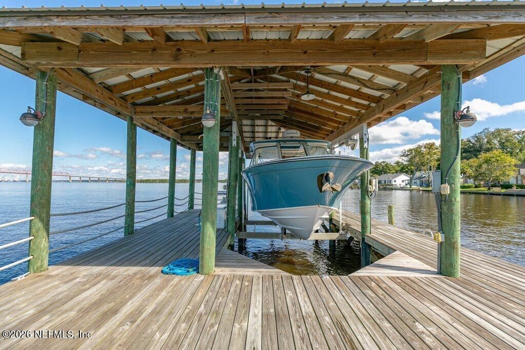 4626 River Point Road W, Jacksonville, FL 32207 Photo