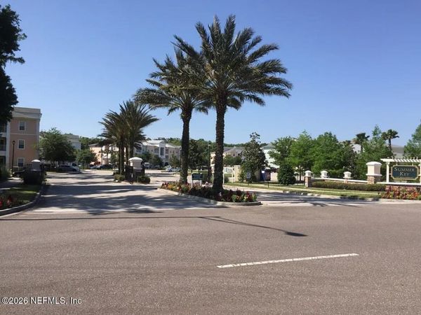 8210 GREEN PARROT Road, Unit 308, Jacksonville, FL 32256
