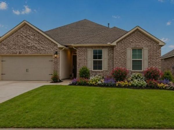 664 LAKESHORE VILLAGE Drive , Slidell, LA 70461