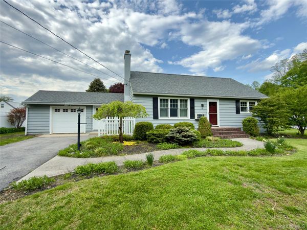 51 Horseshoe Drive , Hyde Park, NY 12538