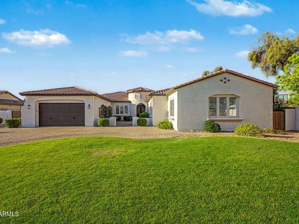 8406 W LOUISE Court, Peoria, AZ 85383