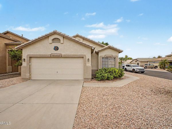 16247 W POST Drive, Surprise, AZ 85374