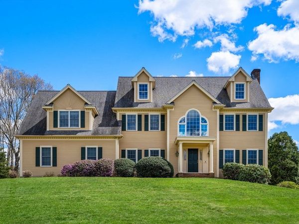 41 York Rd, Wayland, MA 01778
