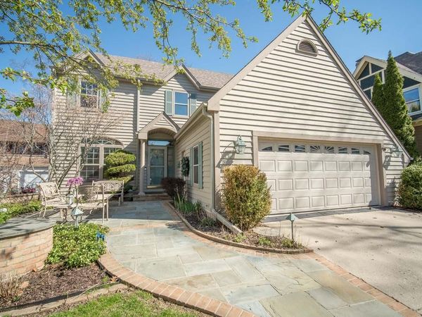 824 Glen AVENUE, Whitefish Bay, WI 53217