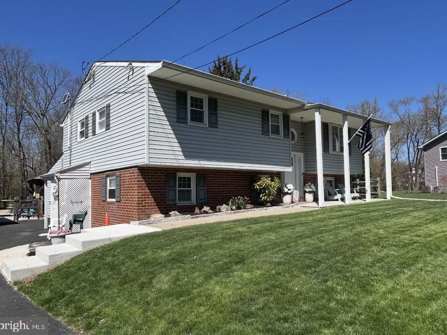 129 Blue Jay Road, Chalfont, PA 18914 Main Photo