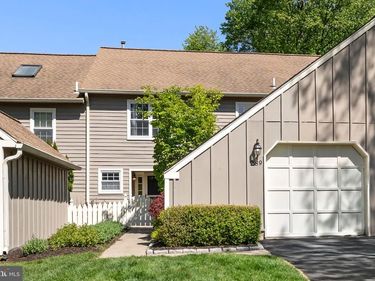 289 TULIP TREE COURT, BLUE BELL, PA 19422