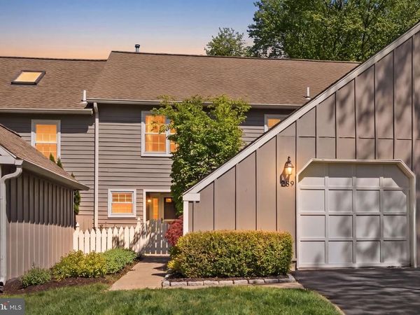 289 TULIP TREE COURT , BLUE BELL, PA 19422