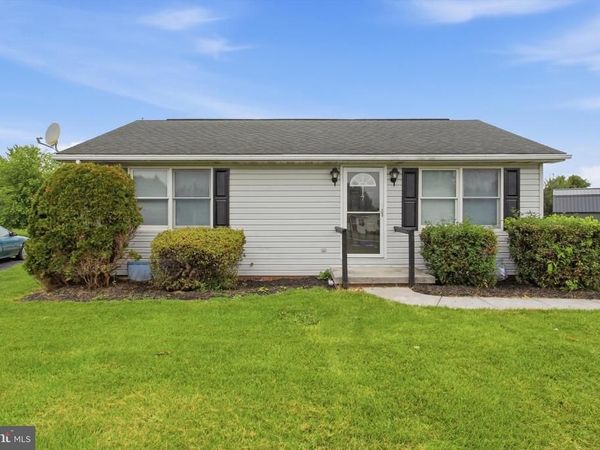 117 LIBERTY DRIVE, NEW OXFORD, PA 17350