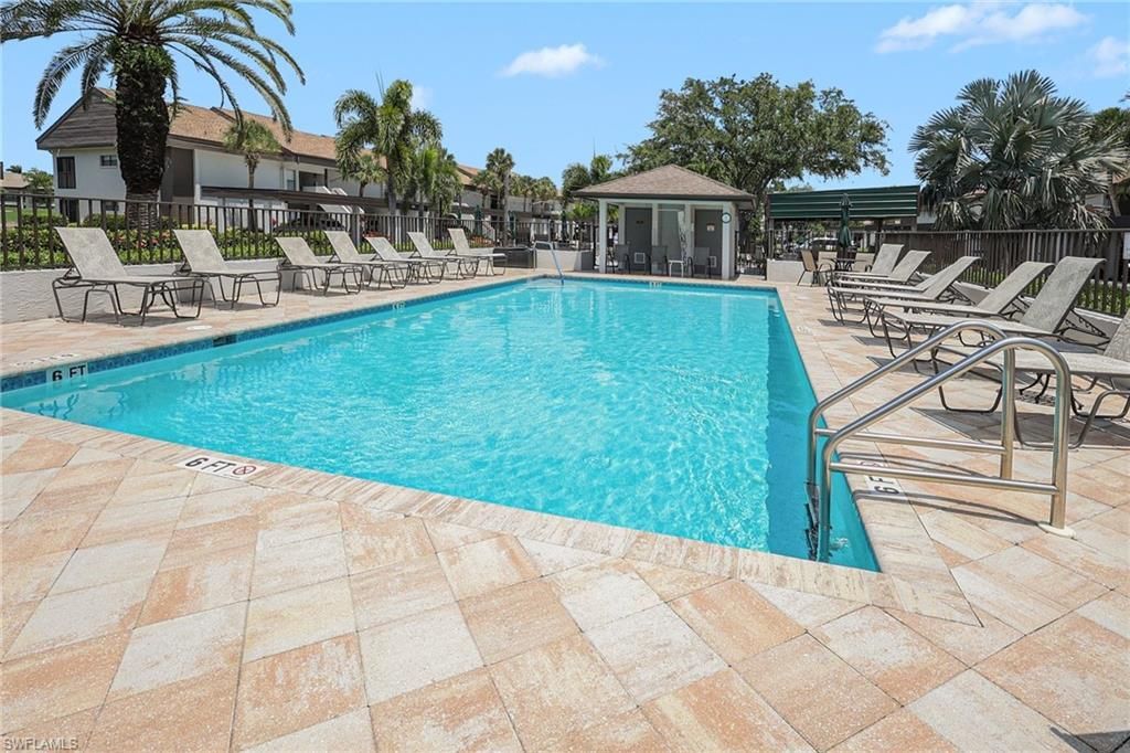 5950 Trailwinds Dr , Unit 222, Fort Myers, FL 33907 Photo