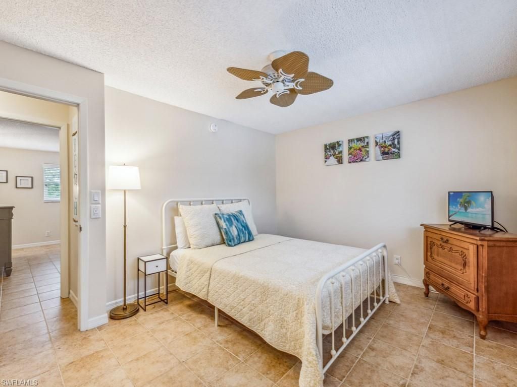 578 Broad Ave S, Unit 578, Naples, FL 34102 Photo