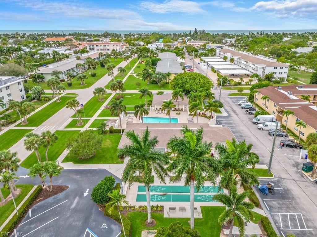 578 Broad Ave S, Unit 578, Naples, FL 34102 Photo