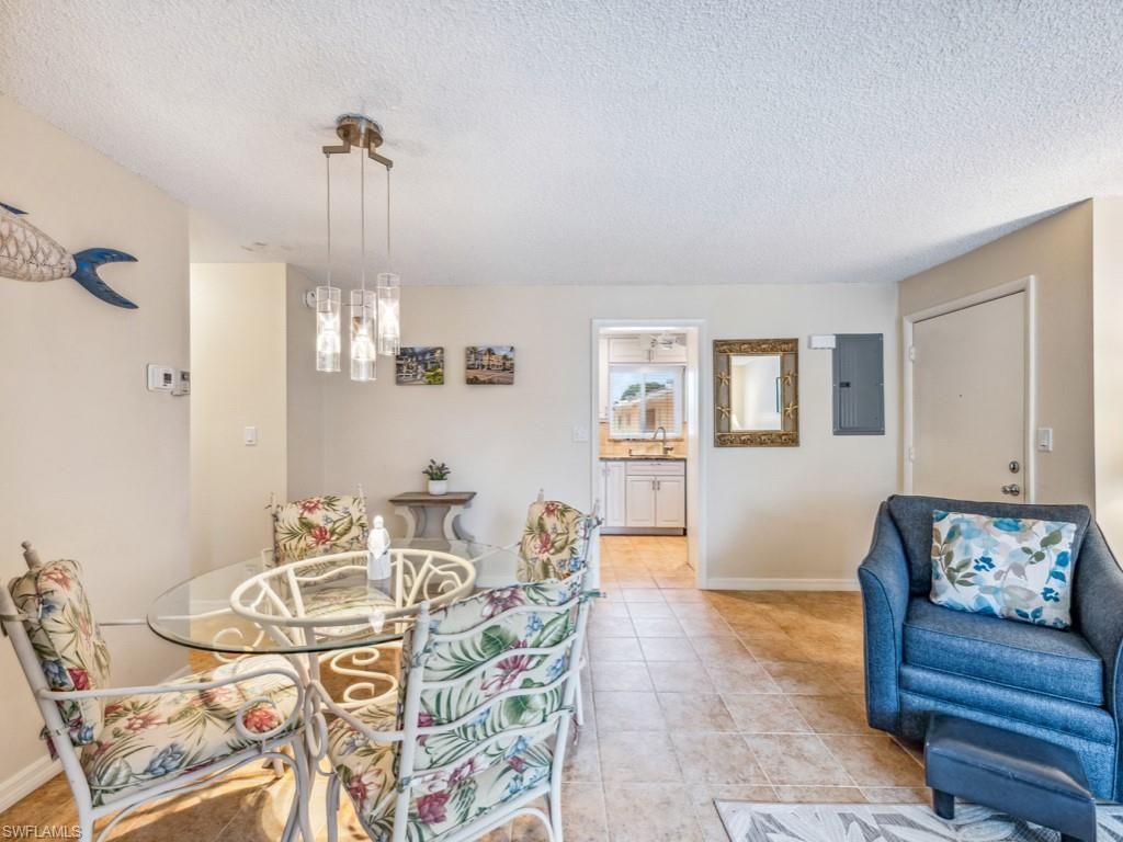 578 Broad Ave S, Unit 578, Naples, FL 34102 Photo