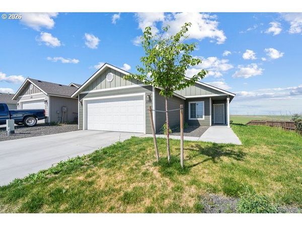 2768 HIGH DESERT LOOP, Umatilla, OR 97882
