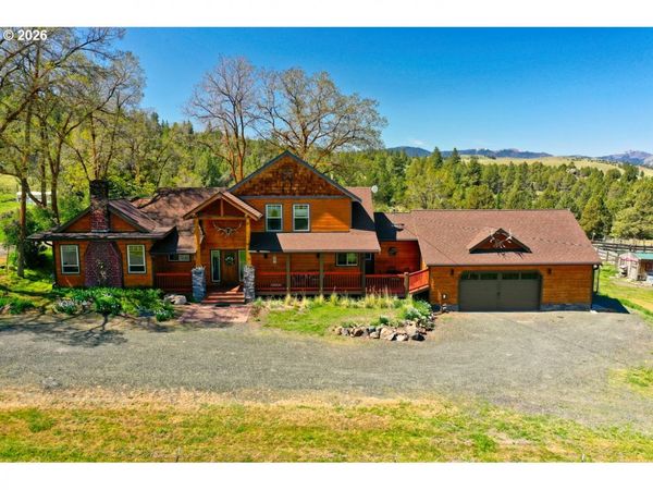 26008 ADAM RD, Canyon City, OR 97820