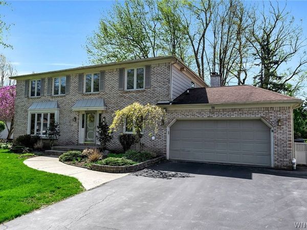 27 Cheshire Lane, East Amherst, NY 14051