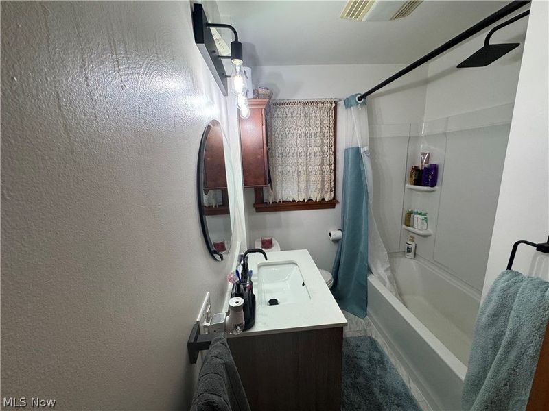 449 Creed Street , Struthers, OH 44471 Photo 9