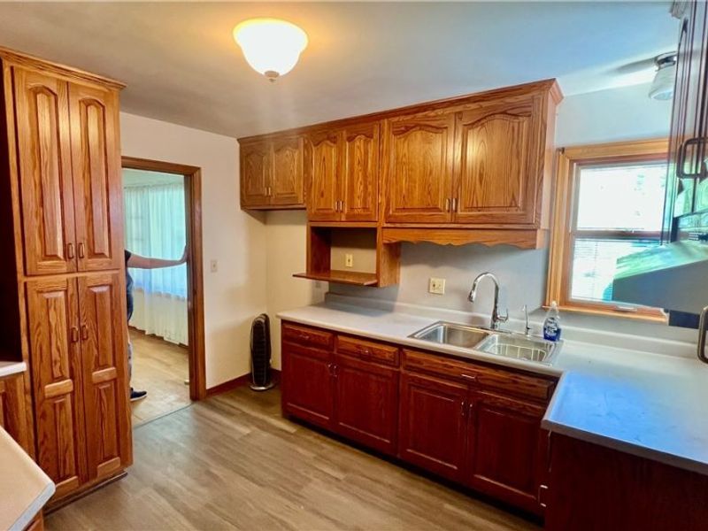 528 Harding Road, Zanesville, OH 43701 Photo 4