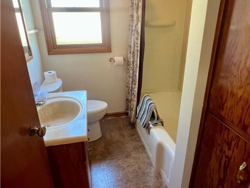 528 Harding Road, Zanesville, OH 43701 Photo 7