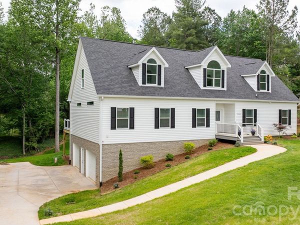 7006 Waterfront Place , Granite Falls, NC 28630