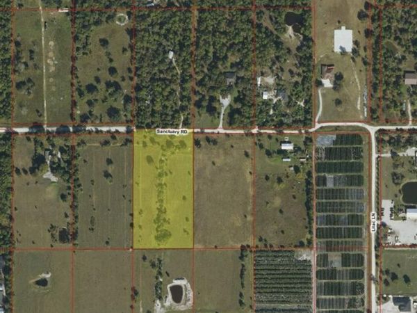 Sanctuary RD, NAPLES, FL 34120
