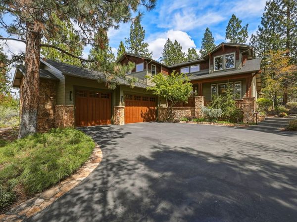 240 NW Skyliner Summit Loop, Bend, OR 97703