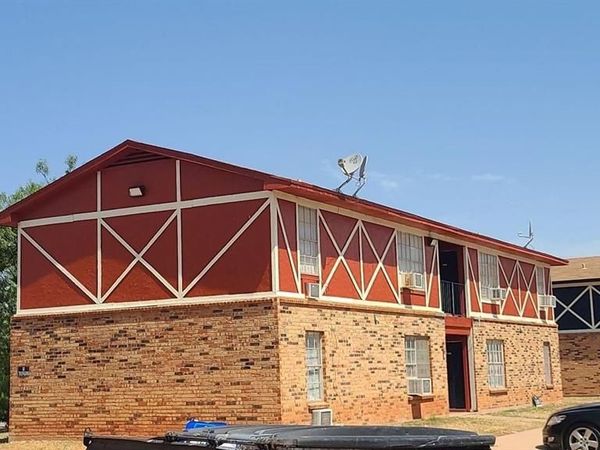 2410 N Willis Street , Bradshaw, TX 79603