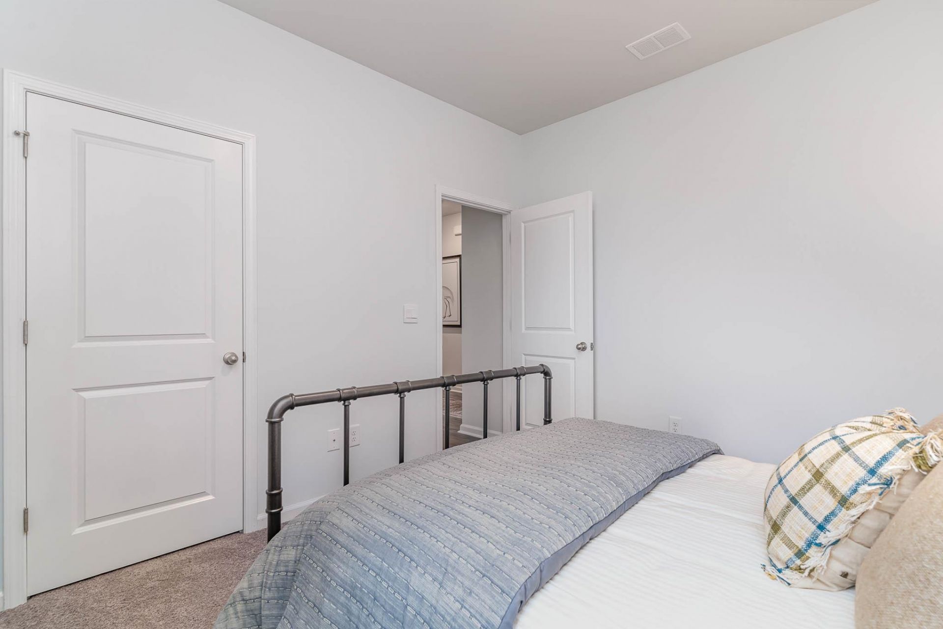 405 Rookroost Circle  Photo 20