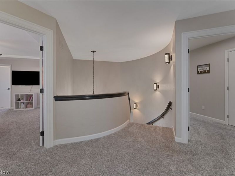 2900 Whispering Pines Drive, Canfield, OH 44406 Photo 21