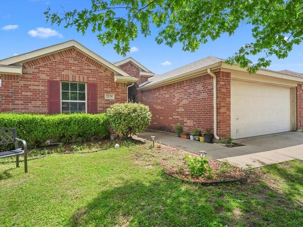 2830 Colt Lane, Dallas, TX 75237