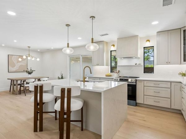 3538 Cloverdale Lane, Farmers Branch, TX 75234