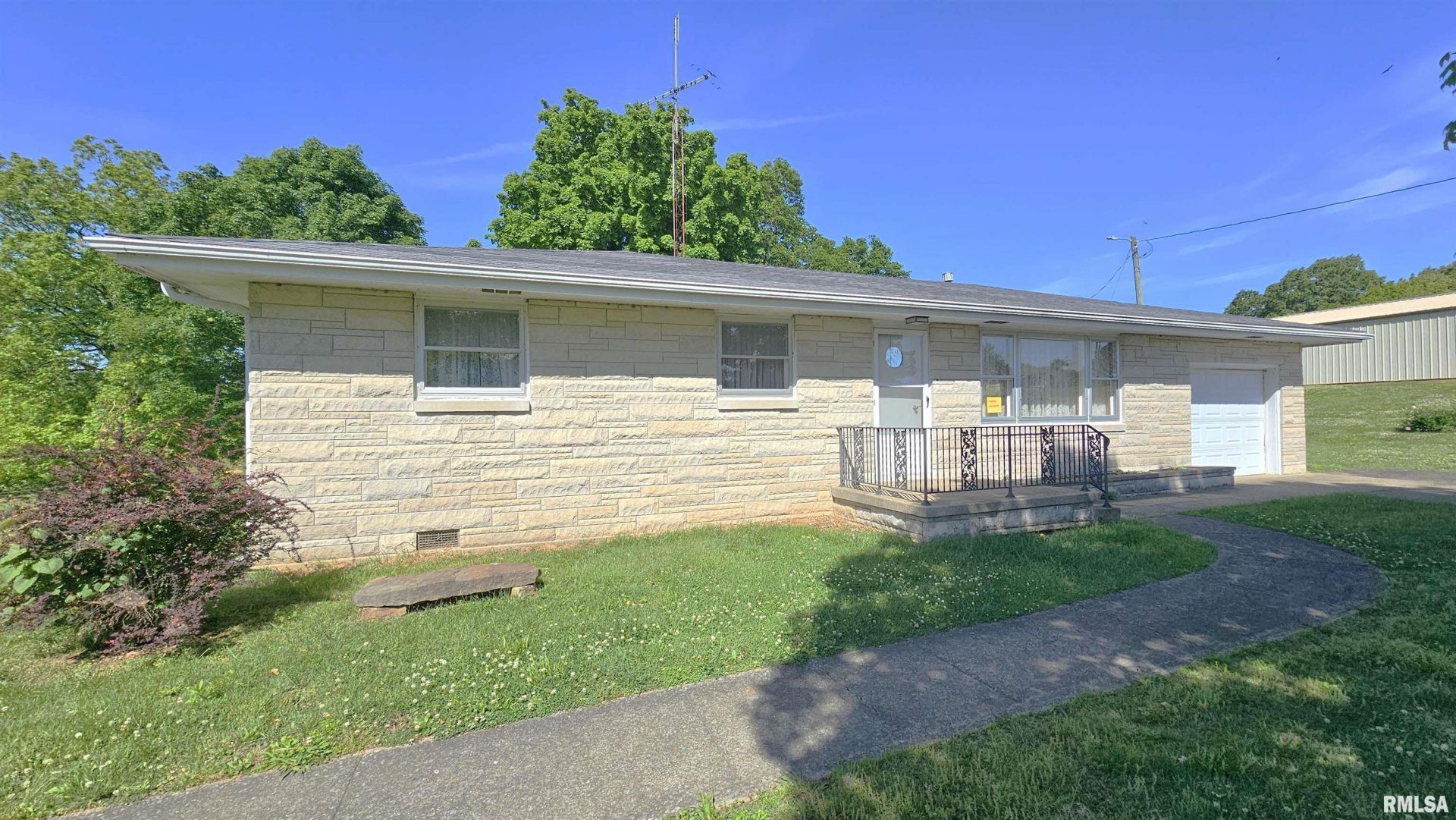 108 Il Route 1 Road, Cave In Rock, IL 62919 Main Photo