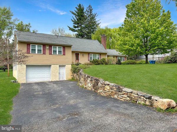 205 OAK LANE , WEST CHESTER, PA 19382