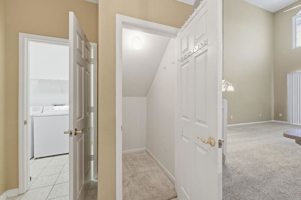 4424 Montrose Ln. Photo 13