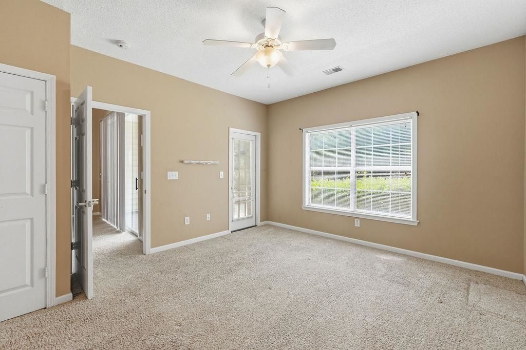 4424 Montrose Ln. Photo 18