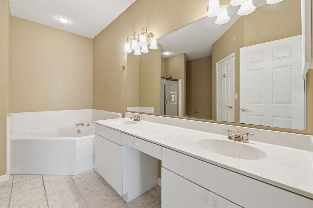 4424 Montrose Ln. Photo 22