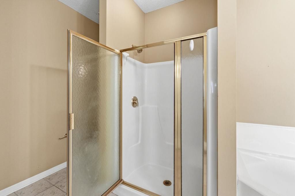 4424 Montrose Ln. Photo 24