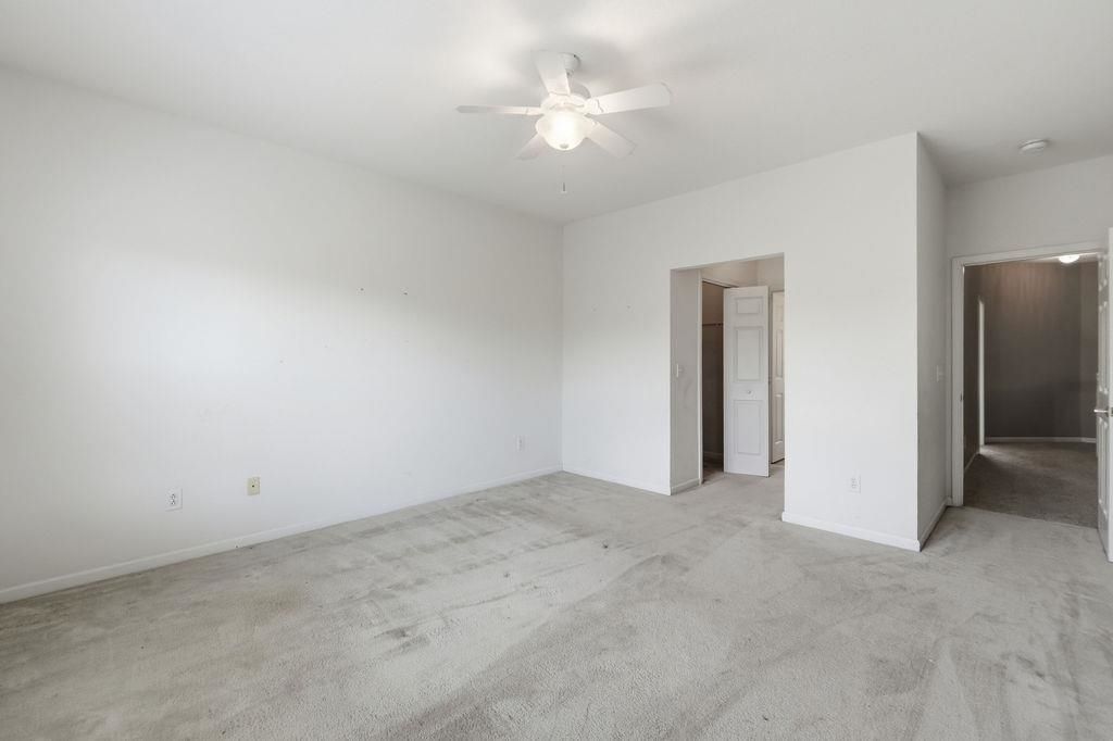 4424 Montrose Ln. Photo 35