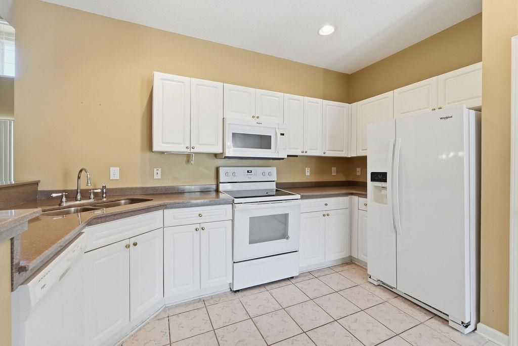 4424 Montrose Ln. Photo 4