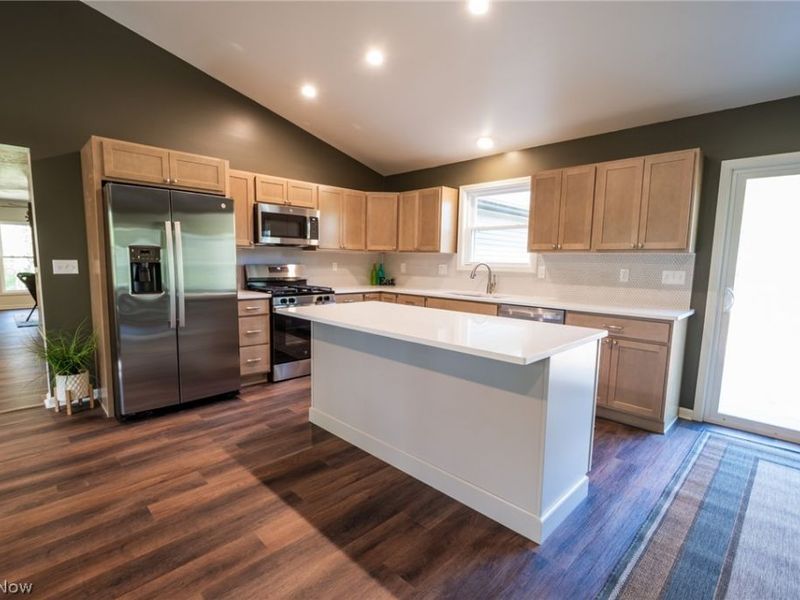 1200 Way Road, Rome, OH 44085 Photo 4