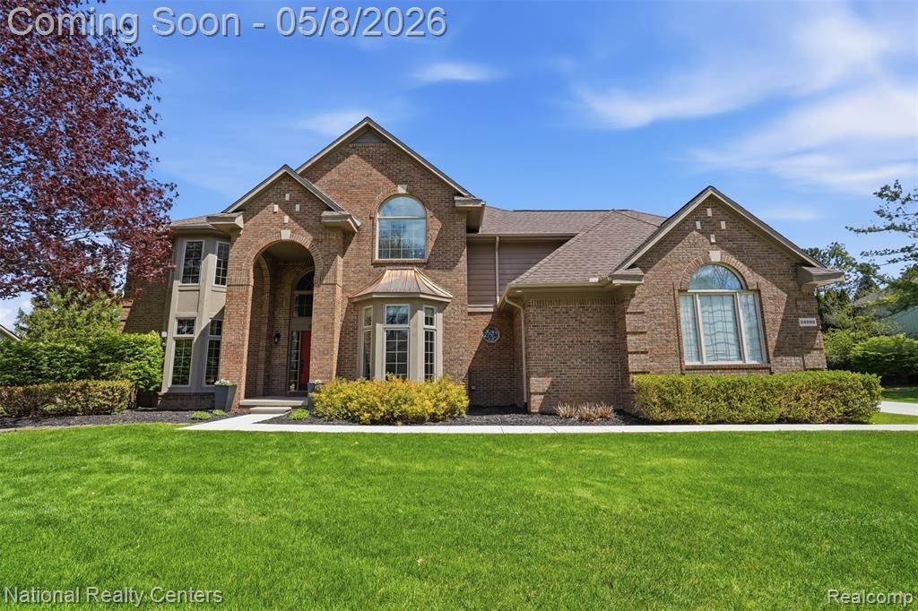 24282 Lynwood Drive, Novi, MI 48374 Main Photo