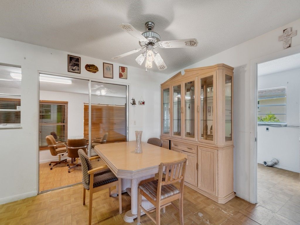 418 Maple Street, Sebastian, FL 32958 Photo
