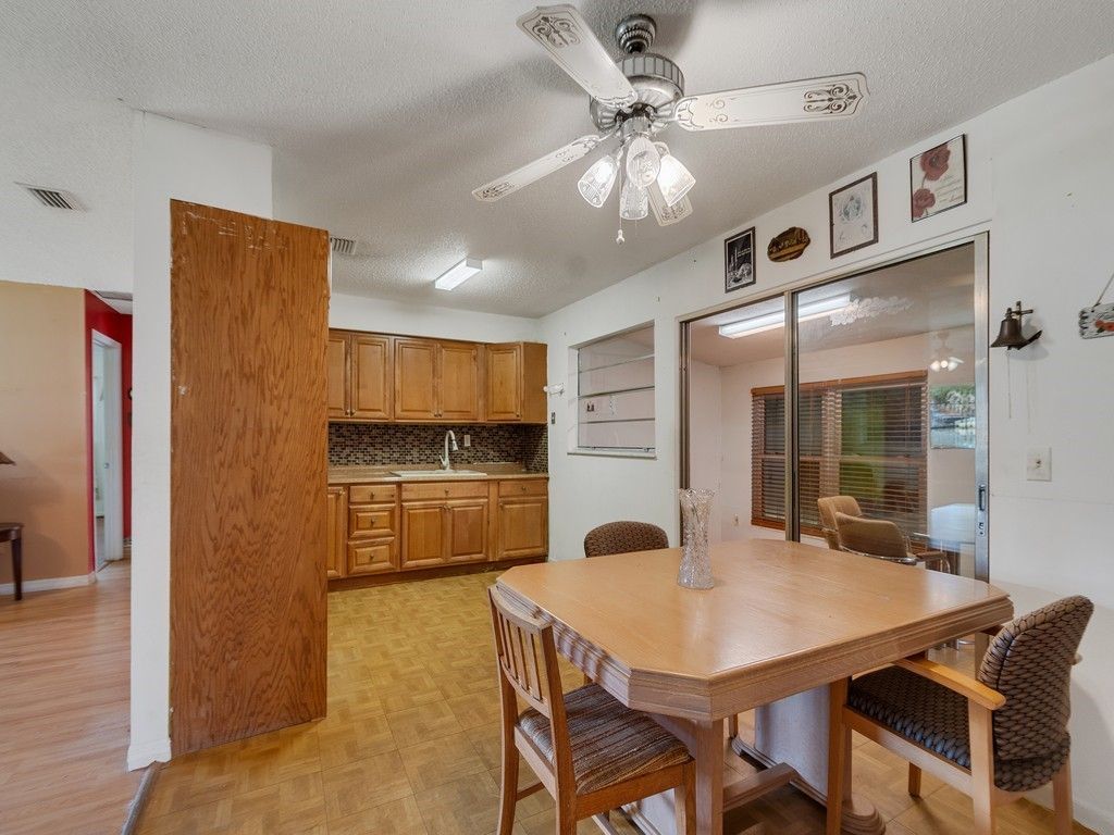 418 Maple Street, Sebastian, FL 32958 Photo