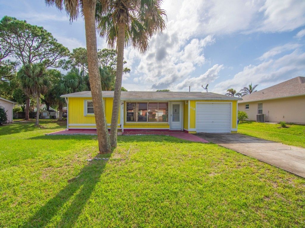 418 Maple Street, Sebastian, FL 32958 Photo