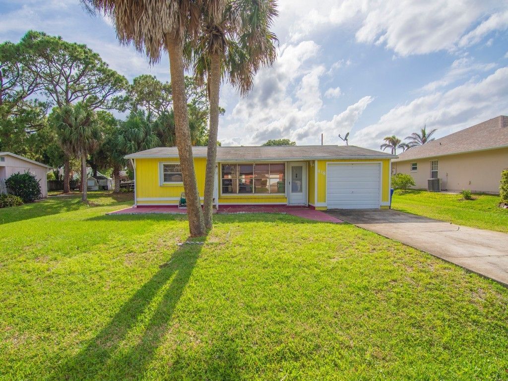 418 Maple Street, Sebastian, FL 32958 Photo
