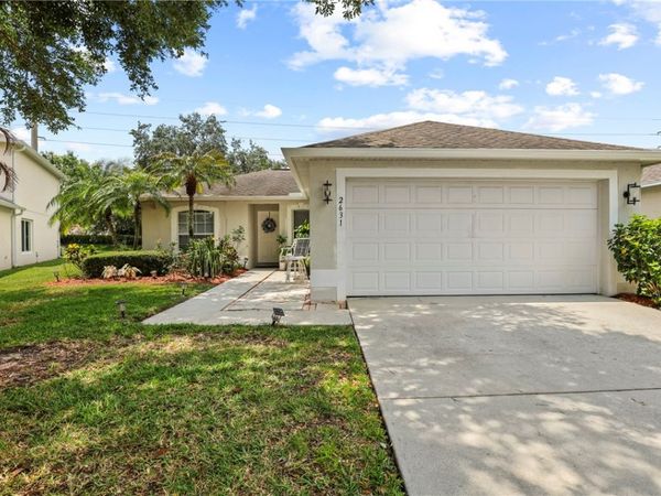 2631 12th Square SW, Vero Beach, FL 32968