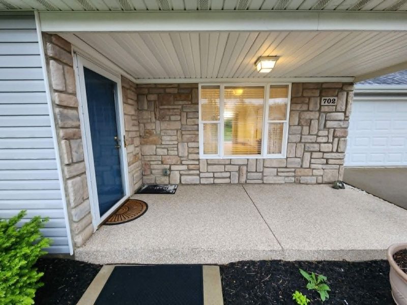 702 Fenview Drive, New Carlisle, OH 45344 Photo 10