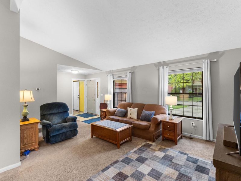 657 Governors Street , Delaware, OH 43015 Photo 7