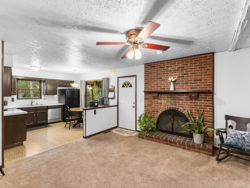 657 Governors Street , Delaware, OH 43015 Photo 8