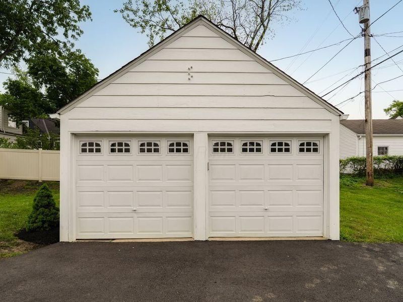 4466 Olentangy Boulevard, Columbus, OH 43214 Photo 38