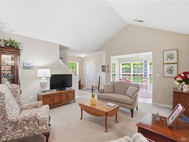 227 Broadleaf Circle, Unit 602, Miamisburg, OH 45342 Photo 8